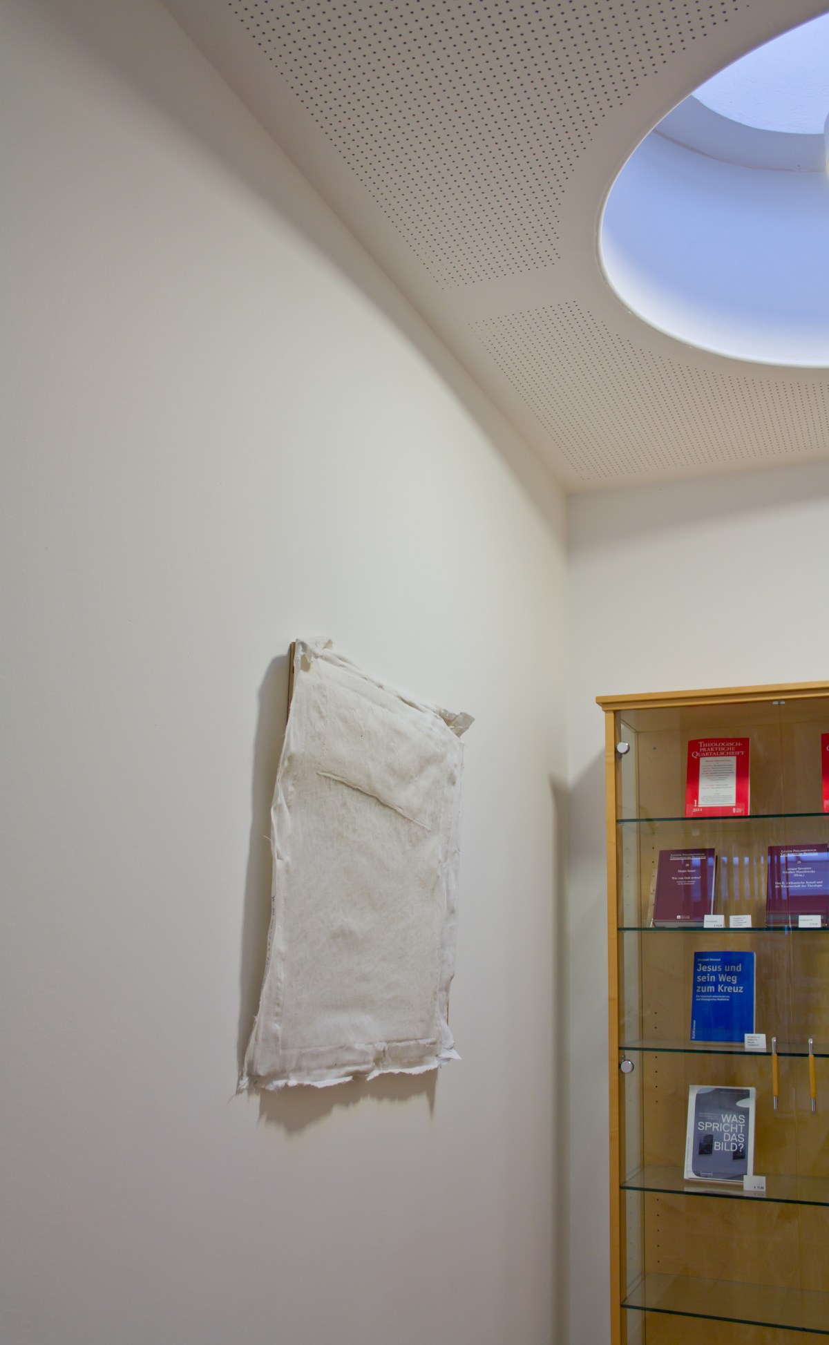 Ausstellungsansicht 4, Julia Hinterberger, Im Vorbeigehen, 2015