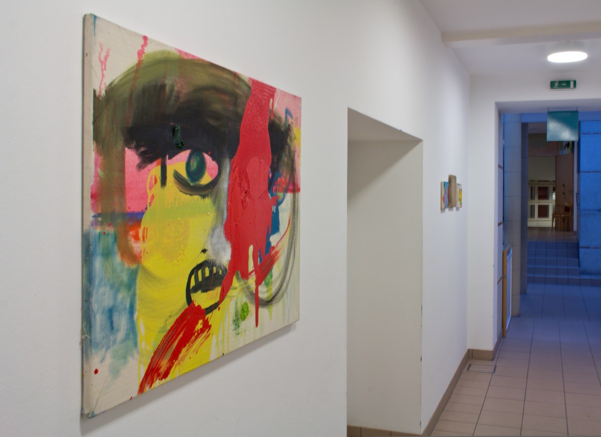 Ausstellungsansicht 6, Julia Hinterberger, Im Vorbeigehen, 2015