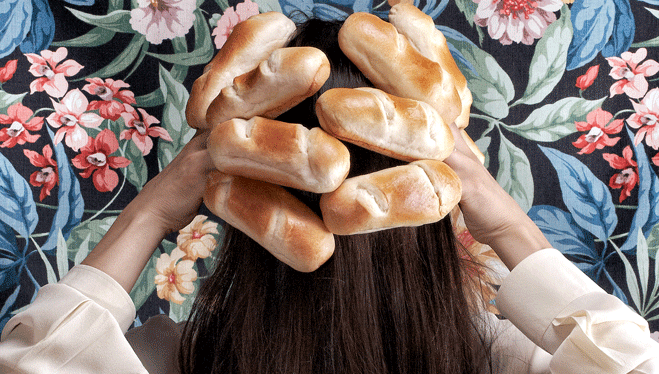 Stefanie-Moshammer_Broteske-Welt_1